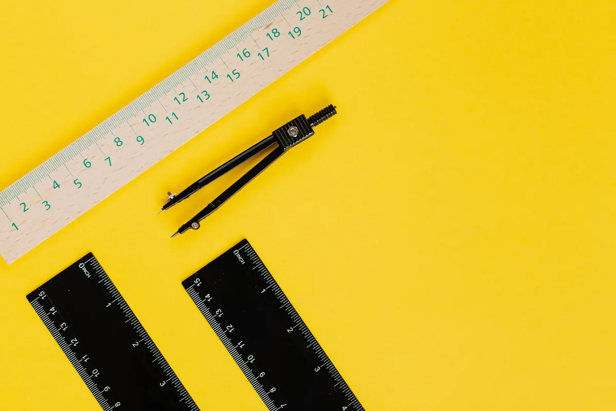 How to Construct a 60° Angle with a Compass and Ruler